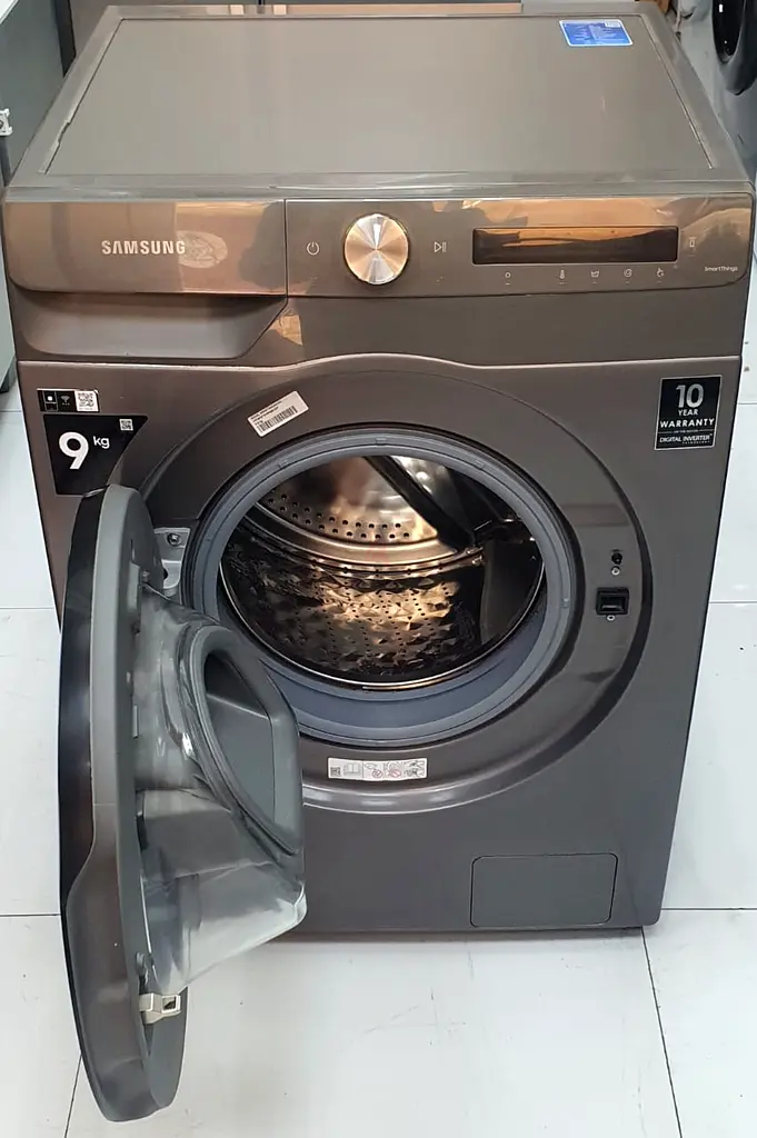 Samsung latest model 9kg washer in excellent condition