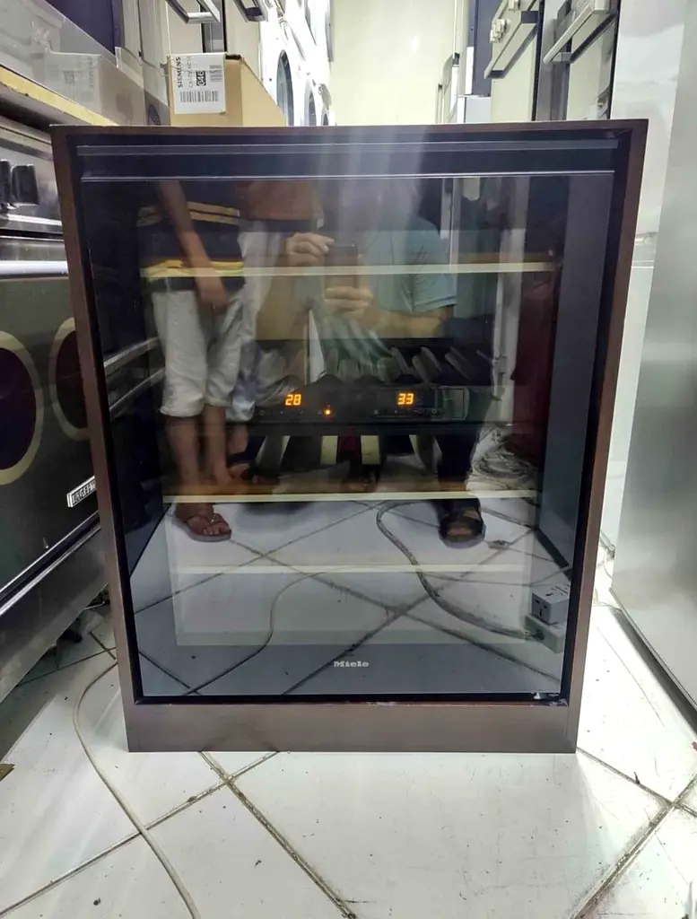 Miele KWT 4154 ug1 Builtin wine fridge 40 bottles