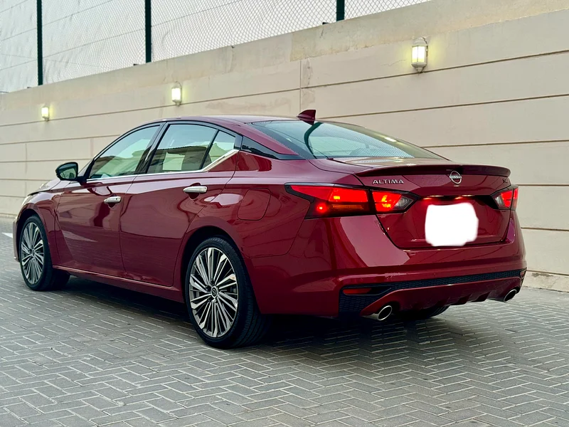 Nissan Altima SL GCC Spec Top edition FSH63150026264066112