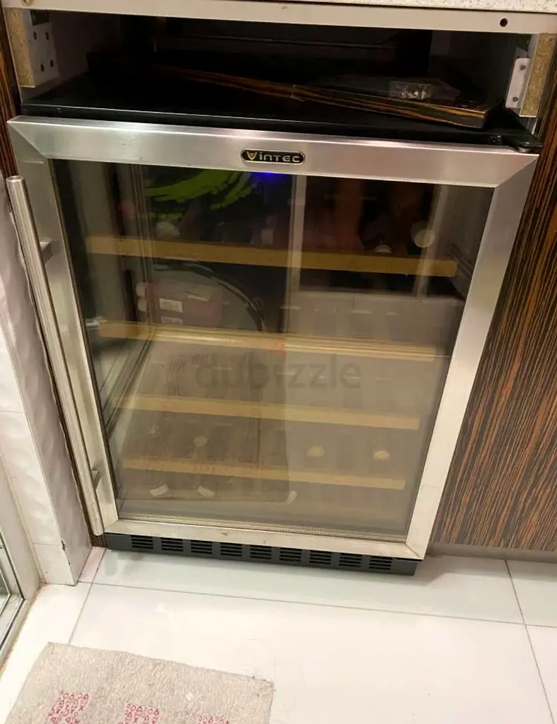 Vintec 40 bottles wine Fridge Dual temperature wooden shelves