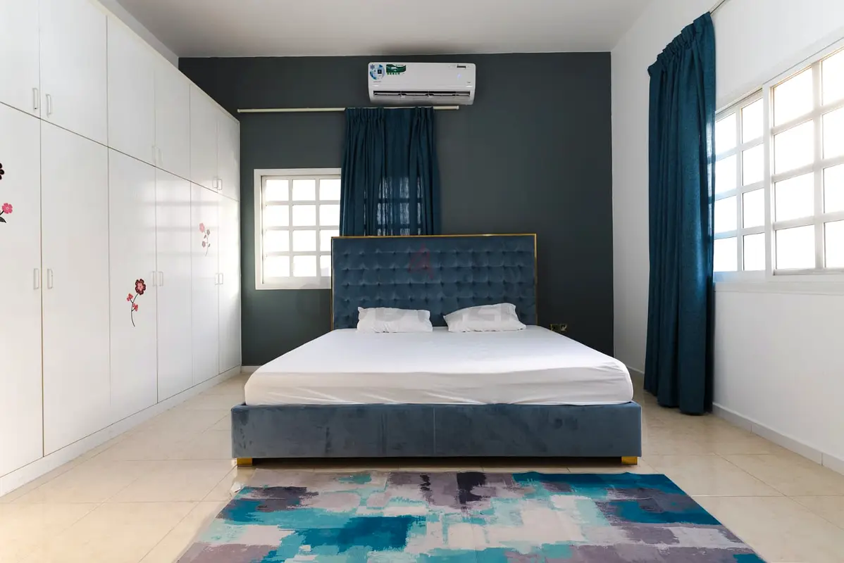 Villa Luxurious Room for Rent in Umm Suqiem Dubai