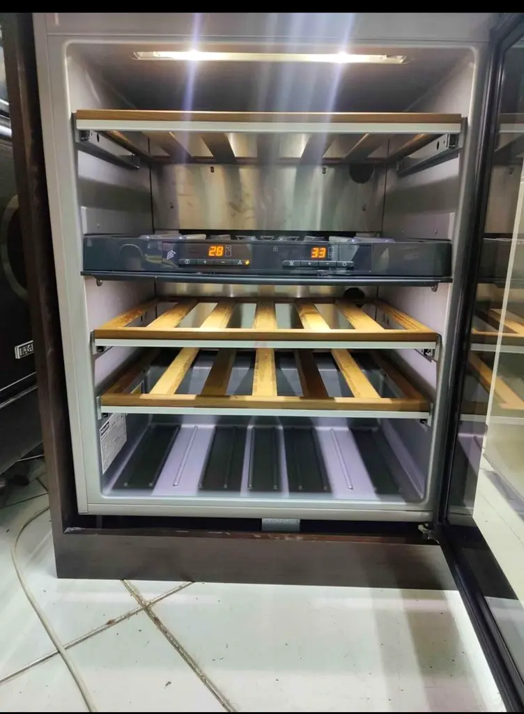 Miele KWT 4154 ug1 Builtin wine fridge 40 bottles