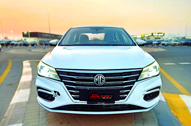 MG 5 LUXURY 1.5L A/T 2023 MODEL WHITE COLOR63398494323970111