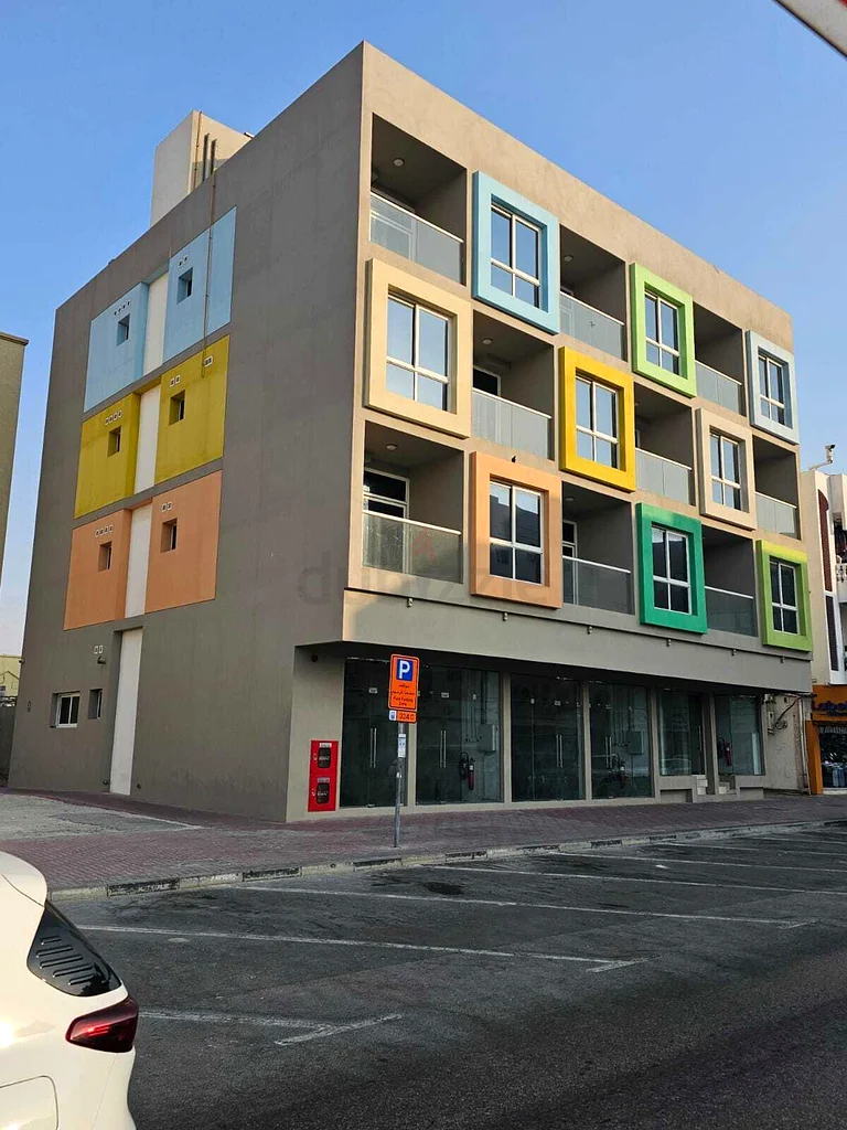 شقة للإيجار BRAND NEW PARTITION AVAILABLE IN SATWA دوبيزل دبي