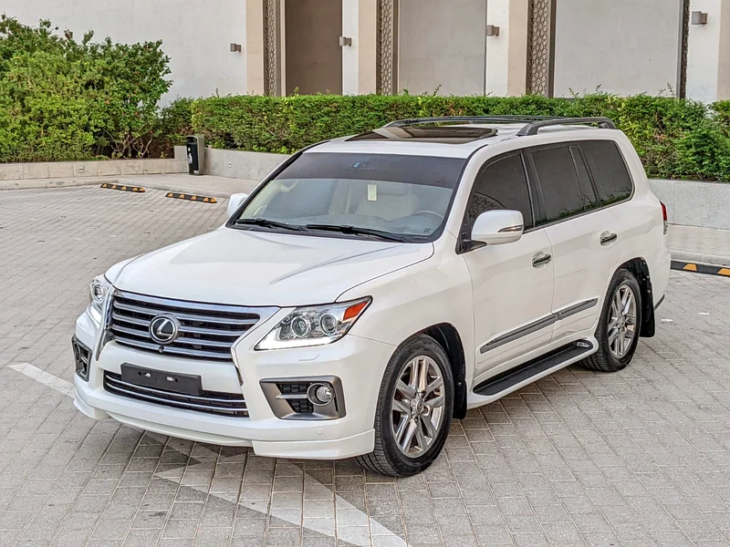 لكزس LX570 2013، نسخة دول مجلس التعاون الخليجي، بمواصفات كاملة، وبحالة ممتازة63226738190082111
