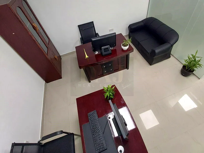 Office ⁠Beautiful Office for rent direct from Owner ⁠near to Metro