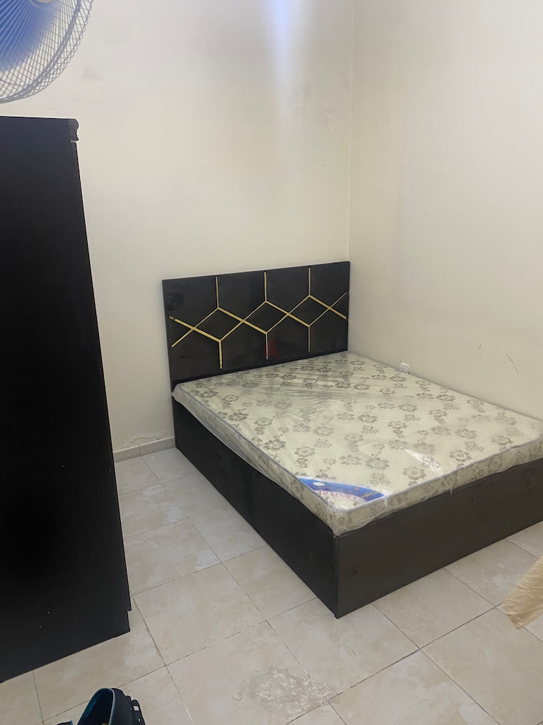 Apartment: Room For Rent Available In Al Karama For Couples And 