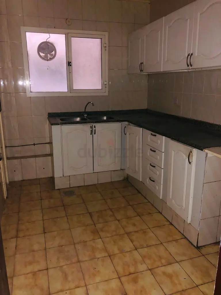 Apartment 2 br hall flat for rent in hor al anz near metro