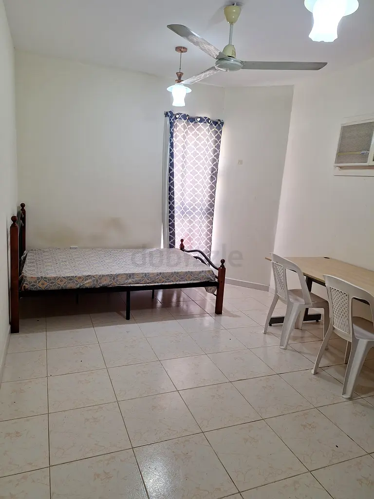 Apartment Family Room available Near ADCB Metro station for keralites