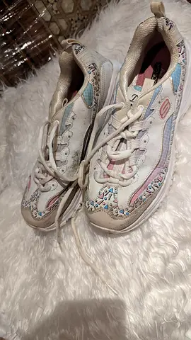 Shoe