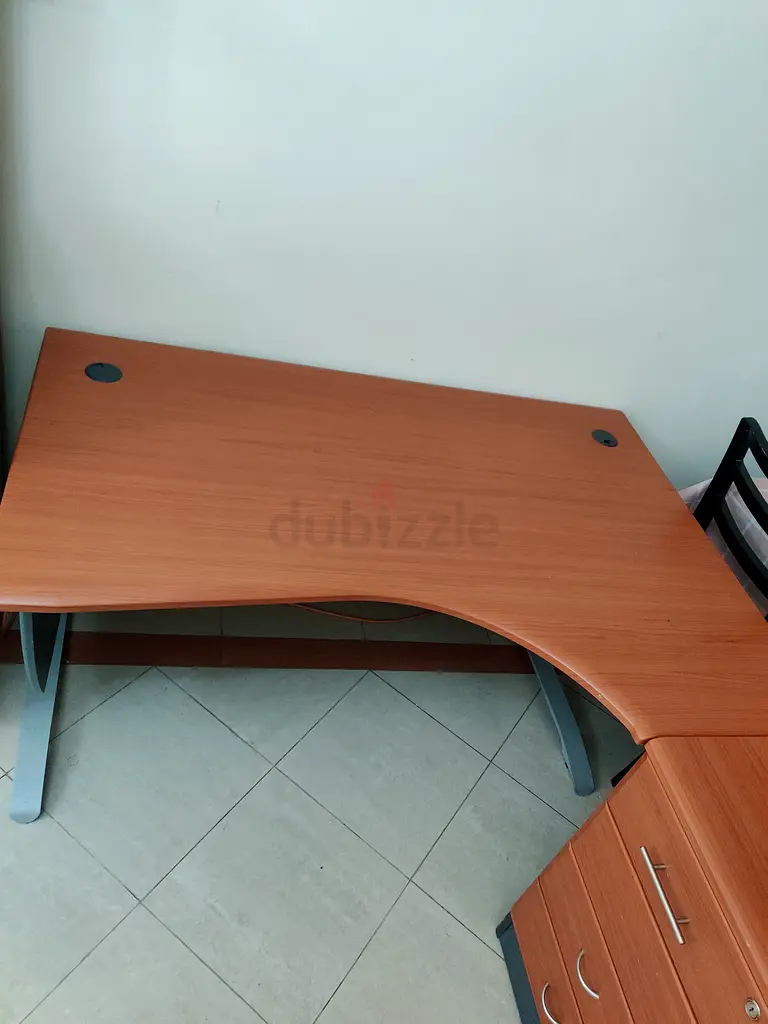 Office table