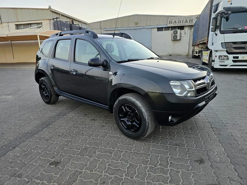 RENAULT DUSTER GCC FREE ACCIDENT 201763222806615297114