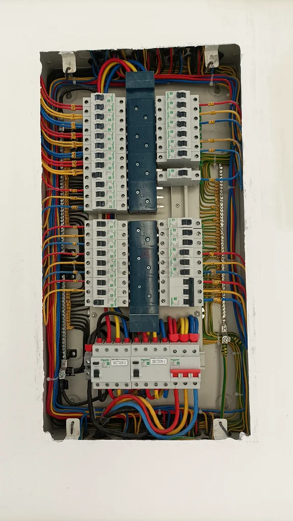 Electrical installation and maintenance services63220334515715113