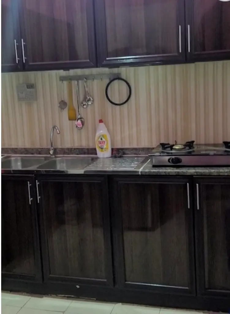 Apartment BALCONY ROOM for KERALITE / INDIAN MALE 950 Abu