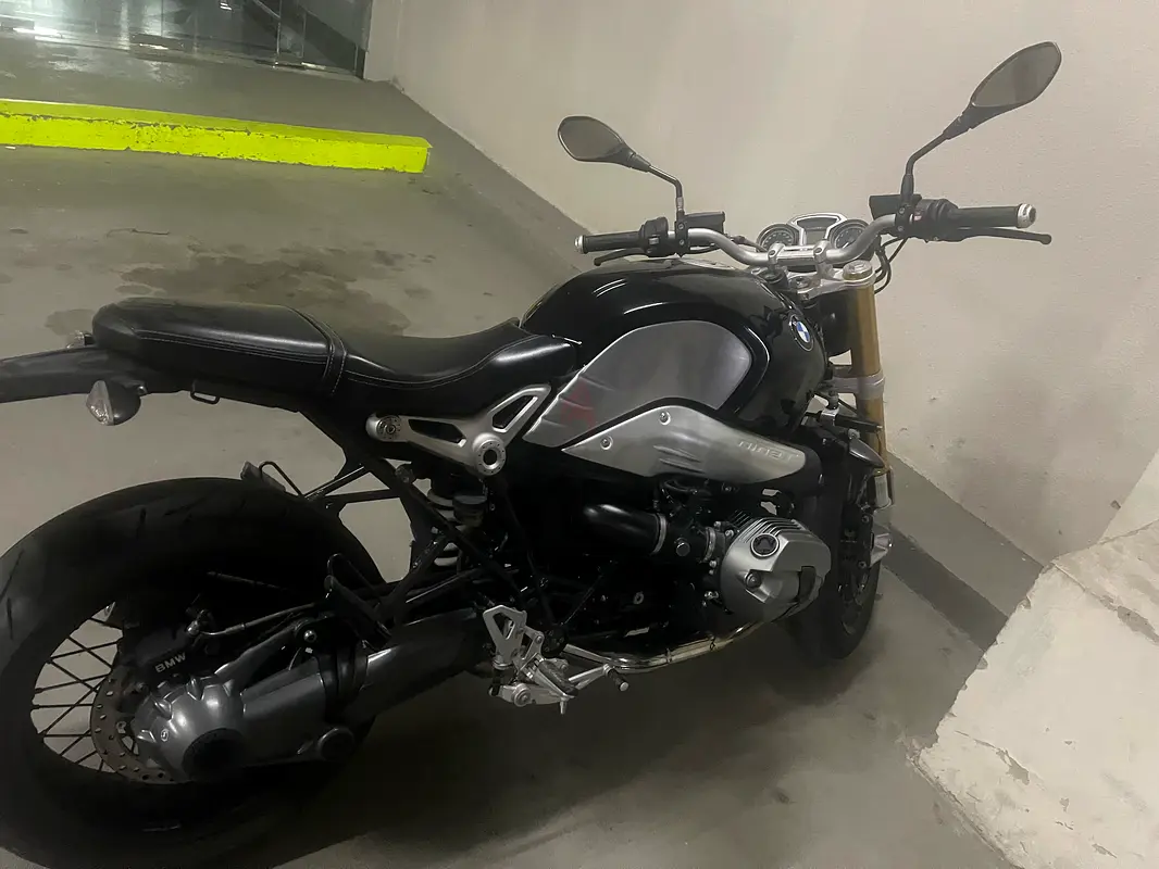 BMW r9t | دوبيزل