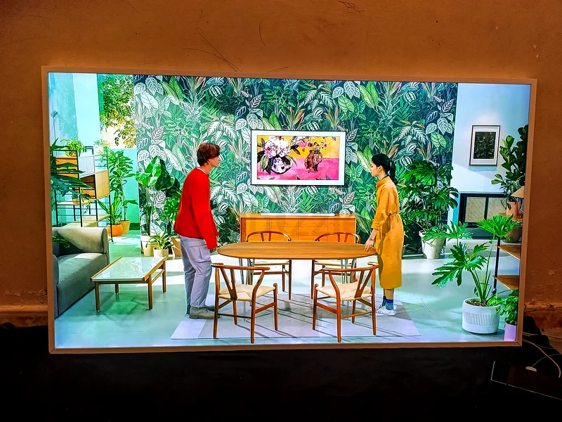 Samsung 65 inch THE FRAME QLED Quantum Dot 4K HDR Smart TV