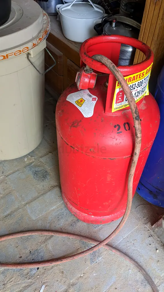 Gas cylinder
