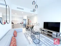 BURJ ROYALE MODERN 1 BHK 7TH FLOOR - ALL BILLS INCLUDED