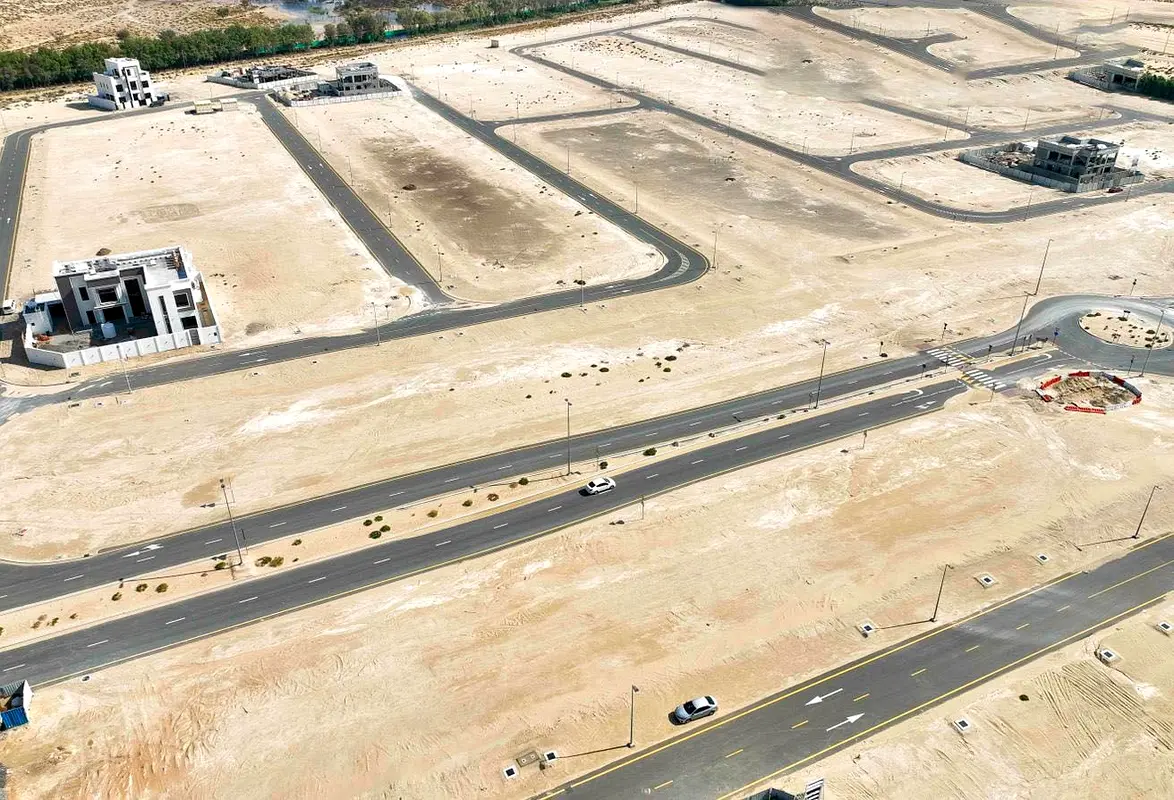 Land Premium Area High Demand Middle Unit Dubai