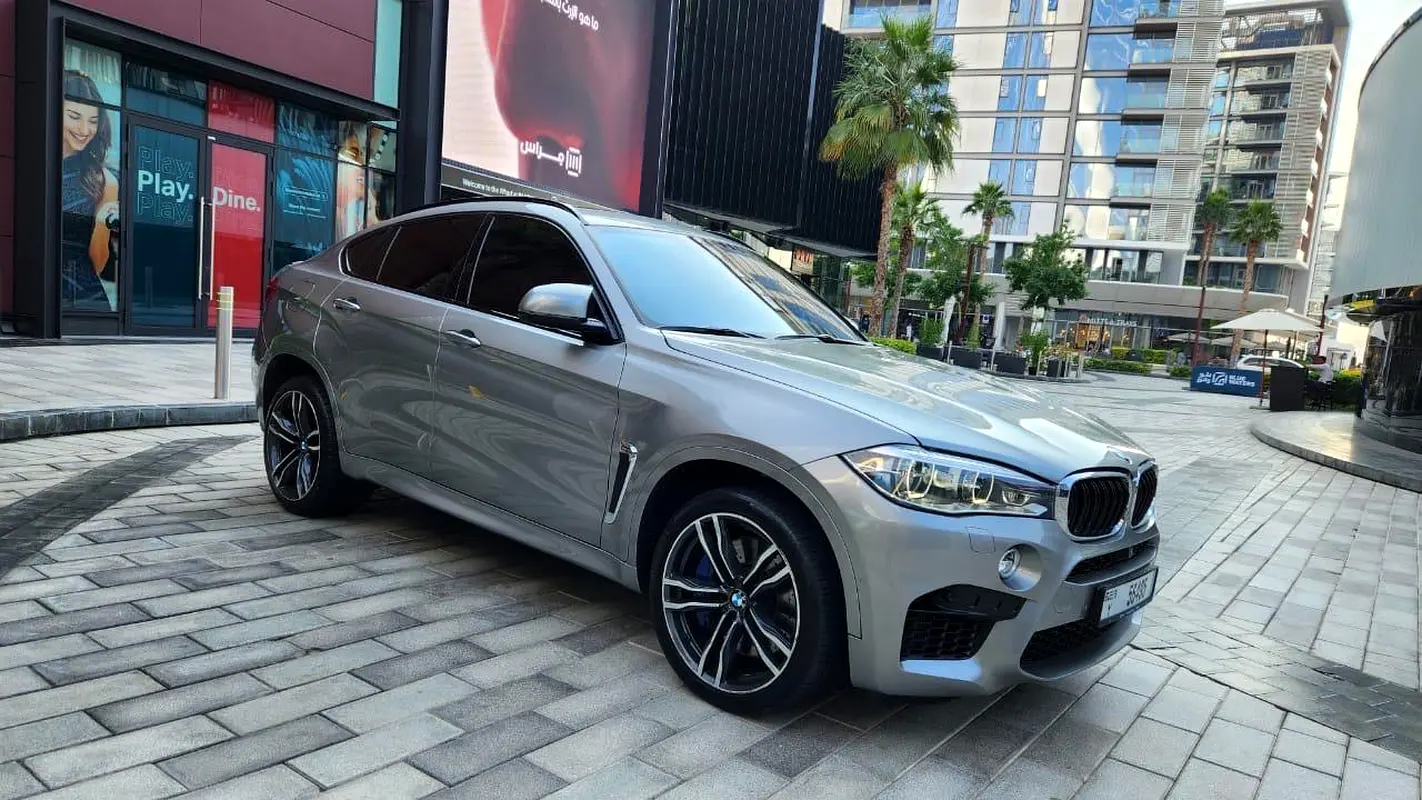 BMW X6 2018 — photo 1 of 18