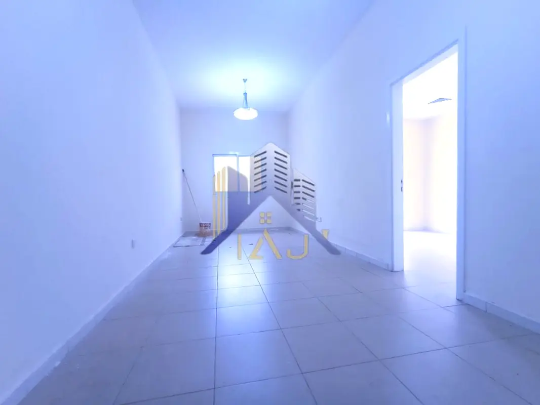 Apartment 1BHK Avsilable Near Metro station in Port Saeed Daira
