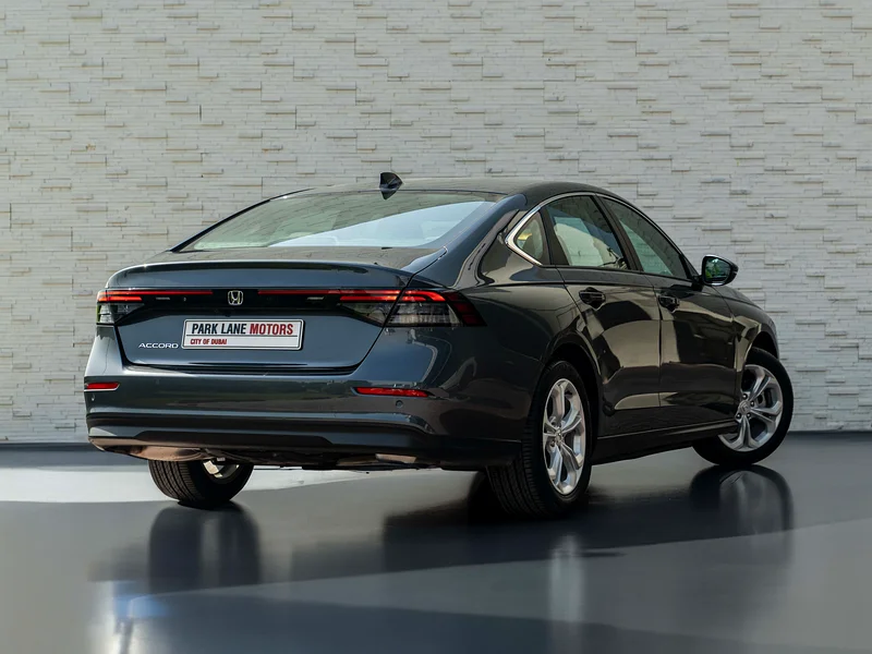 1,808 درهم ظهرًا • هوندا أكورد جديدة LX • ضمان رسمي من هوندا الفطيم63224309558275111