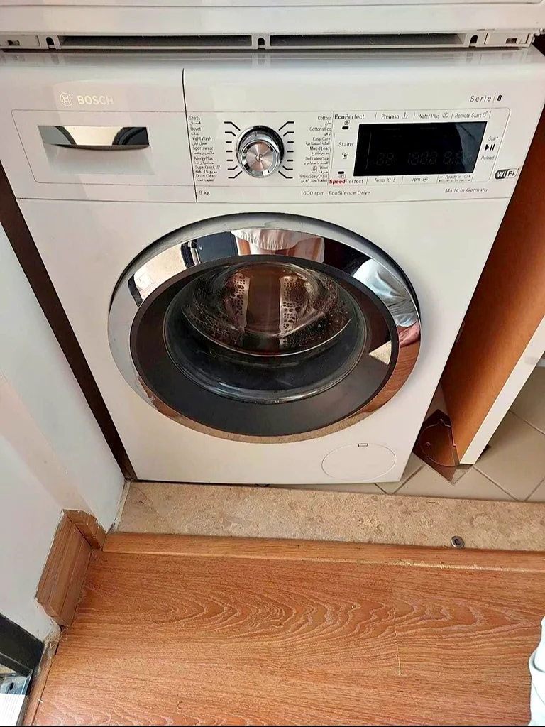 Bosch Serie 8 Washing Machine 9 KG Brand New