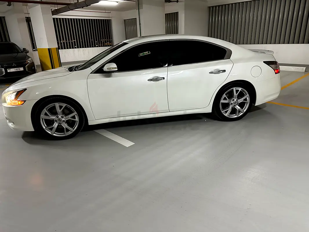 2014 Nissan Maxima Full Options in good condition