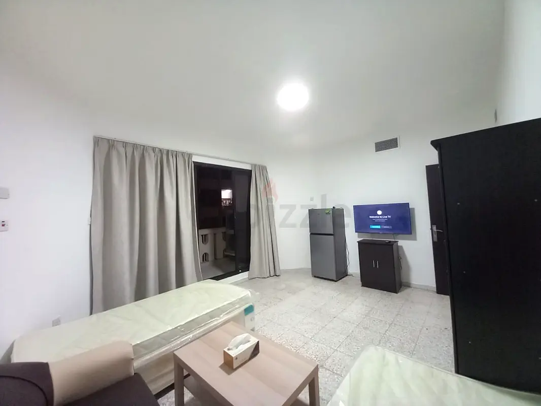 Apartment FOR 2 MEN ONLY!! FULLY FURNISHED PARTITION ROOM WITH BALCONY