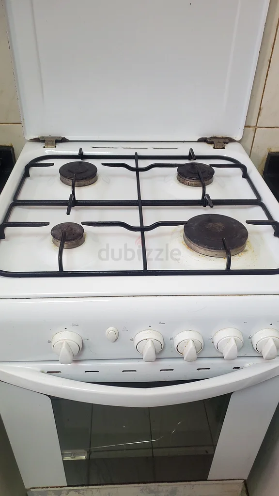 Indesit 4 burner gas cooktop and gas oven