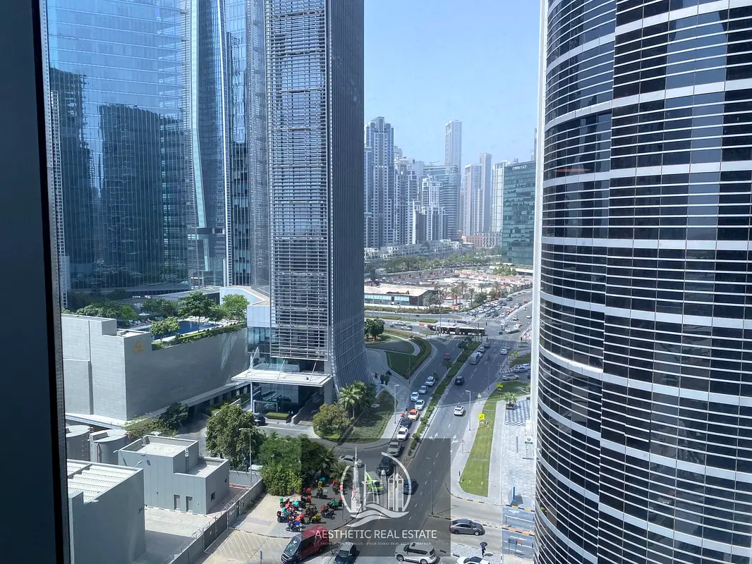 Office CORNER OFFICE WITH PARTITIONS PANTRY/ TOILET Dubai