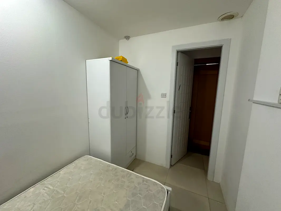 Apartment Couple partition available for rent in Barsha Heights Dubai