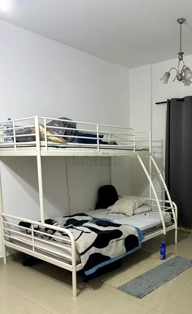 IKEA Bunker Bed with Mattress (Top Bunk Single Size / BottomBunk Queen