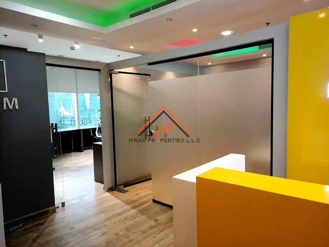 Office Furnished Glass Partitions Near Metro Vacant Dubai