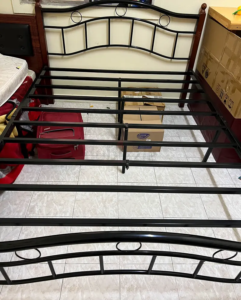 Queen size Bed Cot