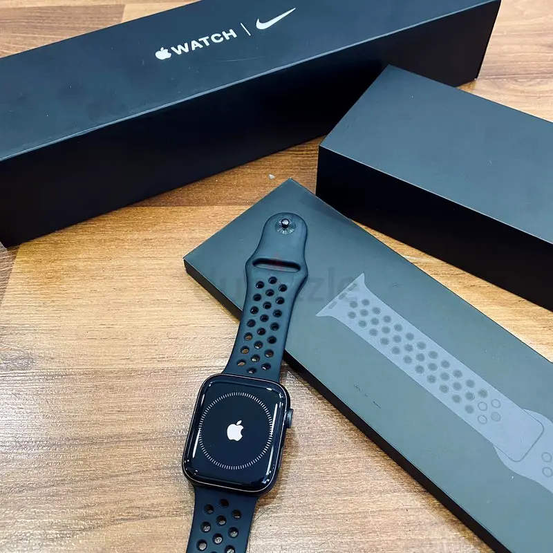 Apple watch series 6 Nike edition