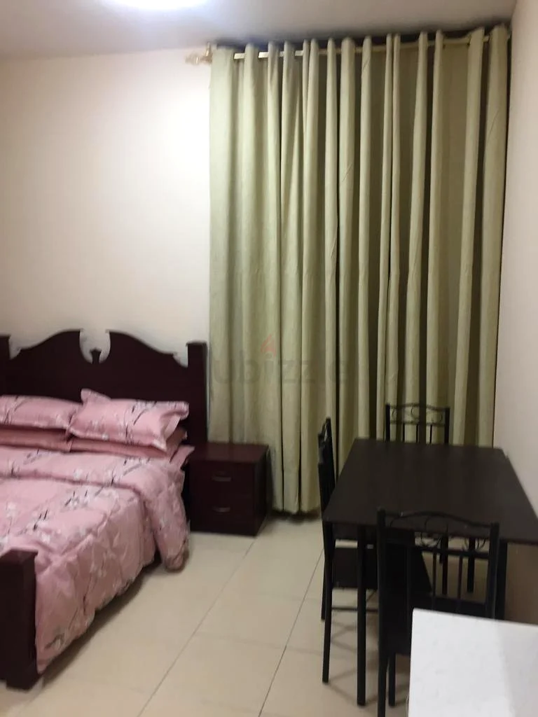 Apartment AED4300PM FURNISH MASTER BEDROOM,DEWA ,WIFI IN AL BARSHA 1