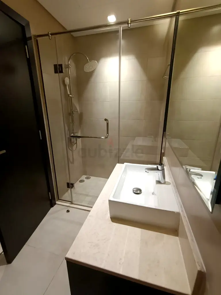 Apartment Master bed room for rent Families and ladies (atrached