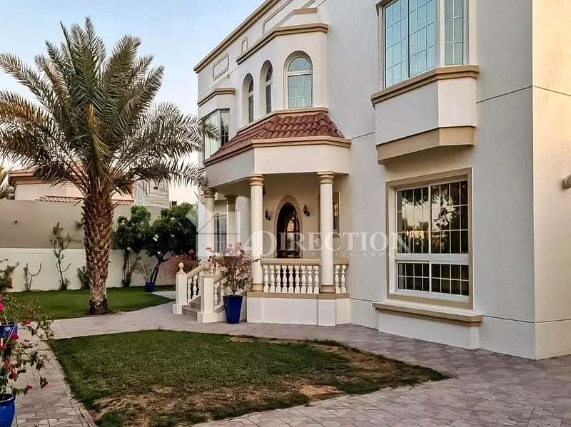 Villa Slightly Negotiable Private Pool and Garden Dubai