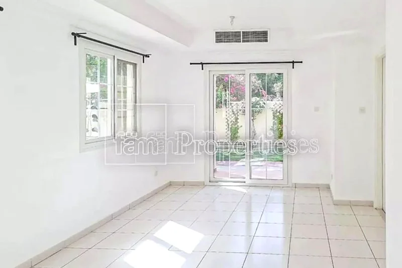 Villa 2 Bed+Study Corner Unit for Sale in Springs 12 Dubai