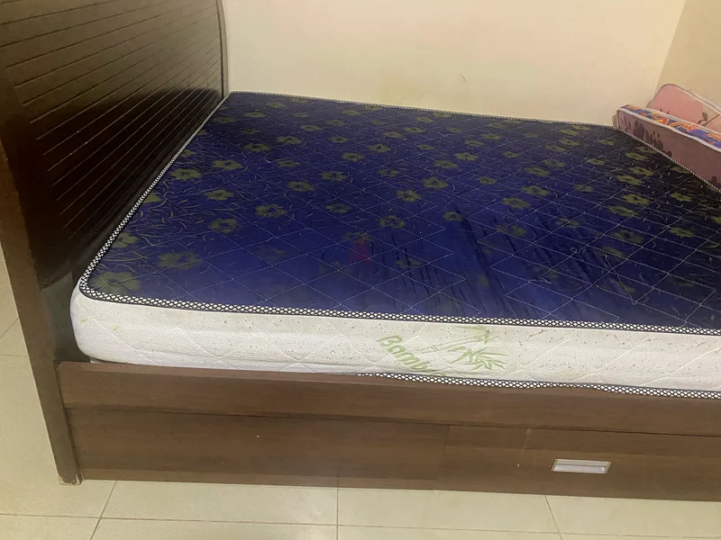 King size bed with built in storage