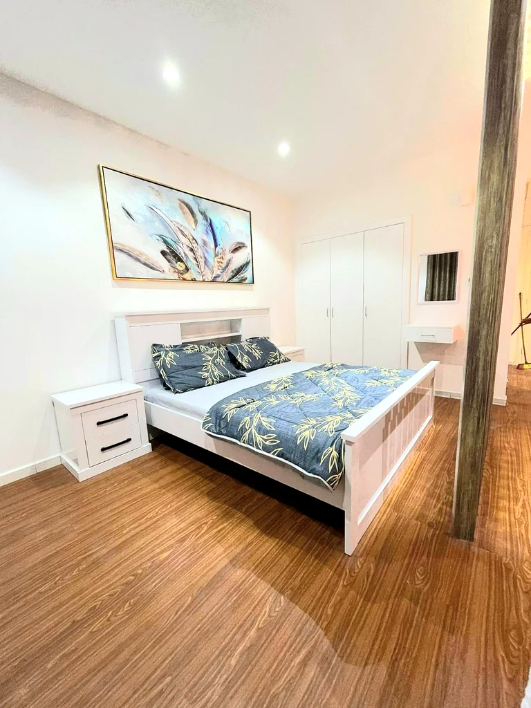 Apartment FULLY MODIFIED FURNISHED STUDIO AVAILABLE ON MONTHLY BASIS