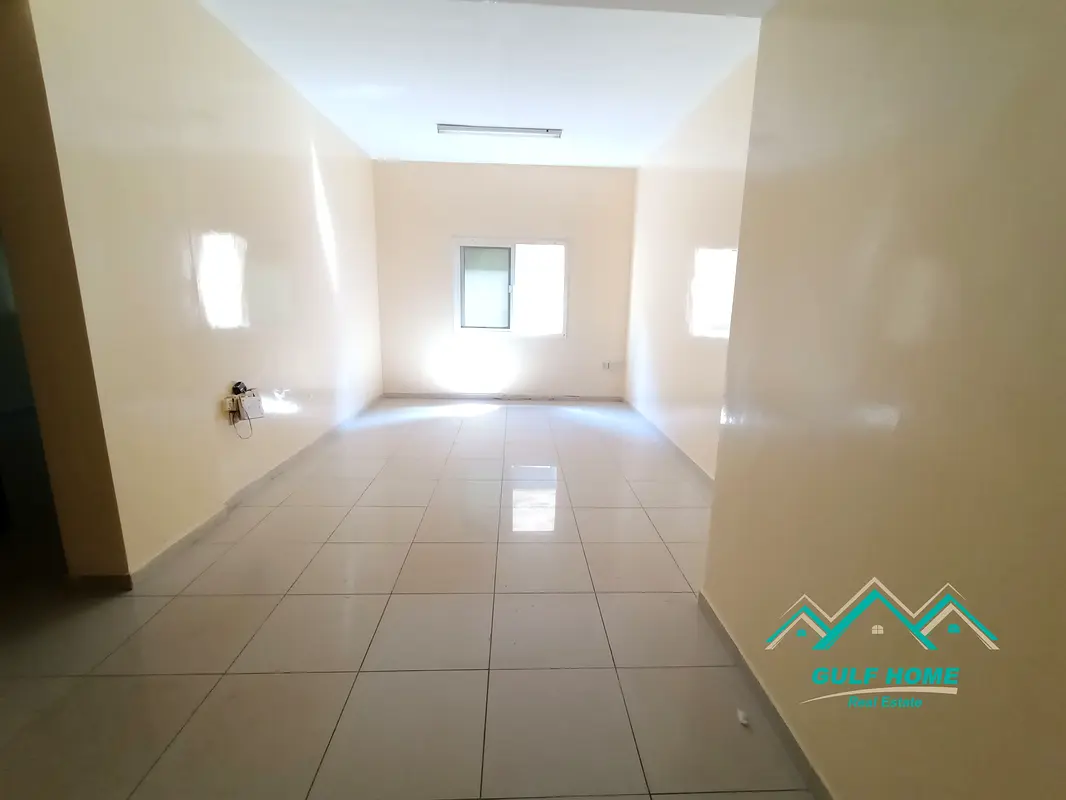 Apartment 1 bedroom hall with centralized AC close to family park in