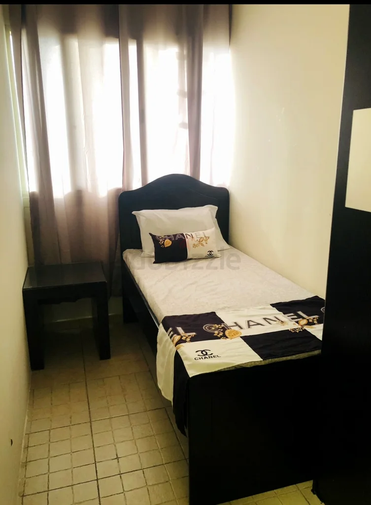 Apartment Deluxe Super clean room for male/ femlae arabs, Russian