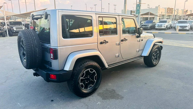 JEEP WRANGLER RUBICON 2016 GCC FULL OPTION VERY CLEAN CAR NO ACCIDENT63225310853634114