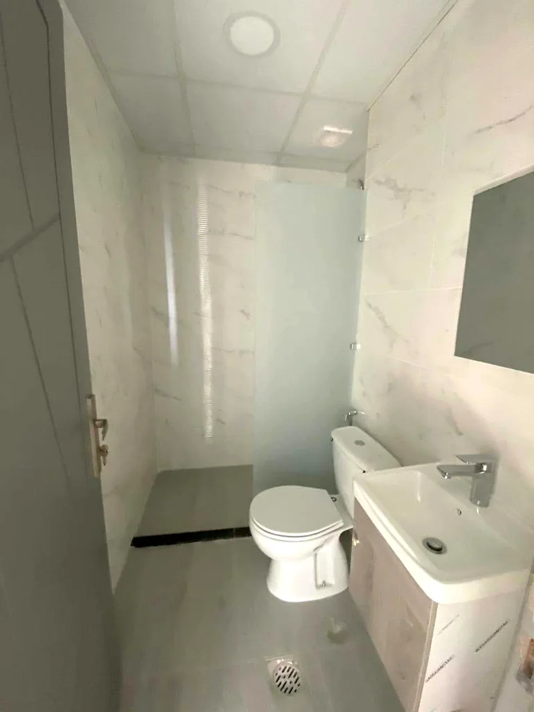 Apartment A room and a hall in Al Jurf, opposite the court, close to