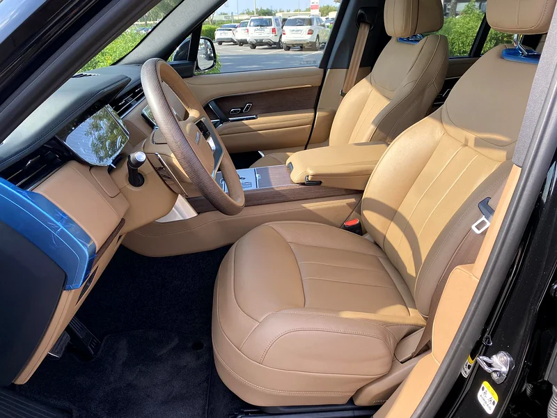 **2024**BRAND NEW GCC SPEC UNDER WARRANTY AND SERVICE CONTRACT63232618939267114