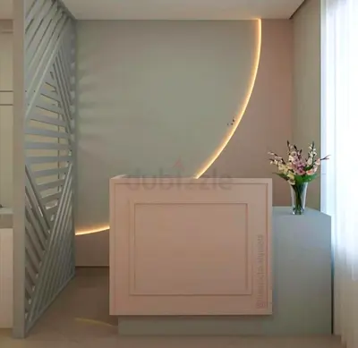 Luxurious Office Reception Desk Counter