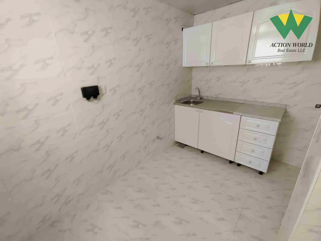 Apartment Brand New Studio with water electric city including