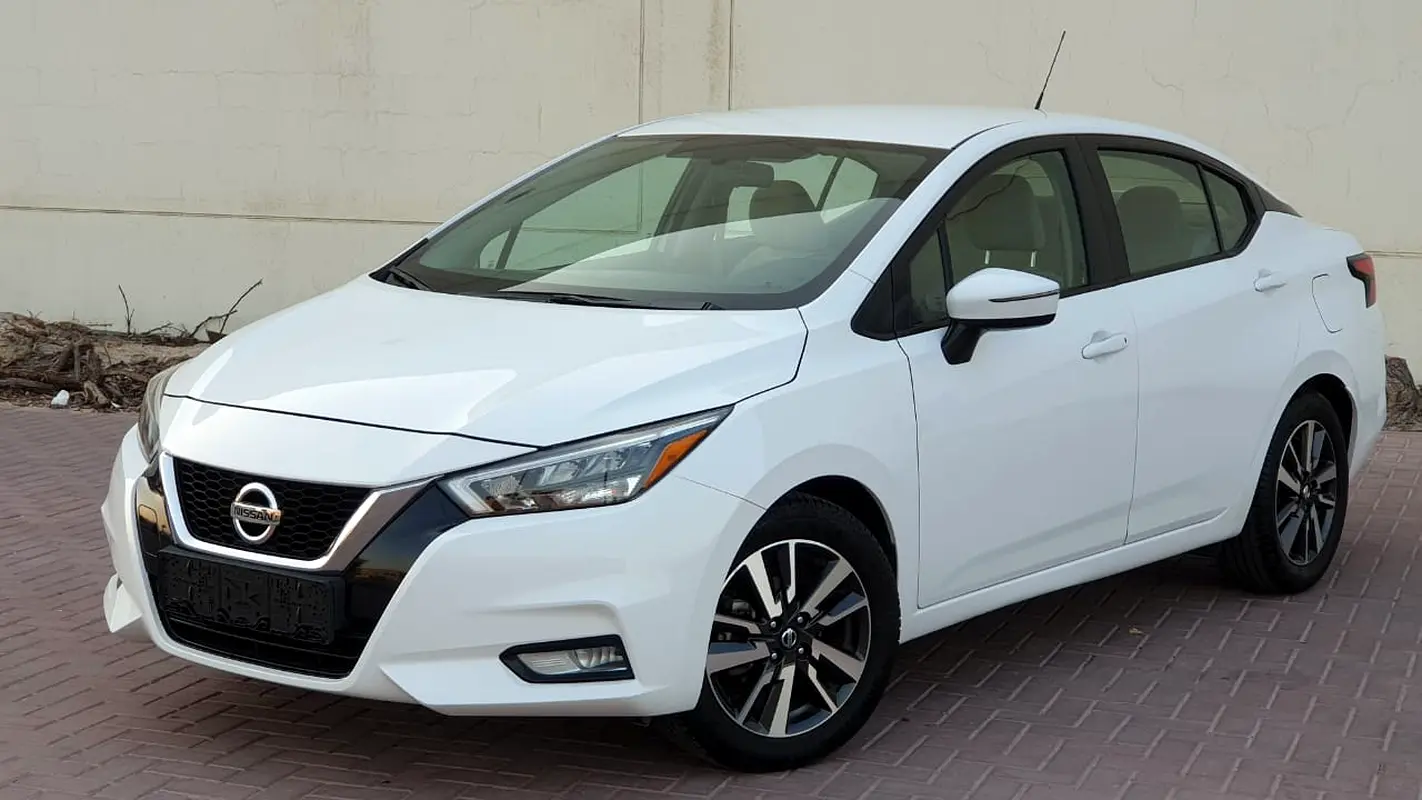 Nissan Sunny 2022 — photo 1 of 12